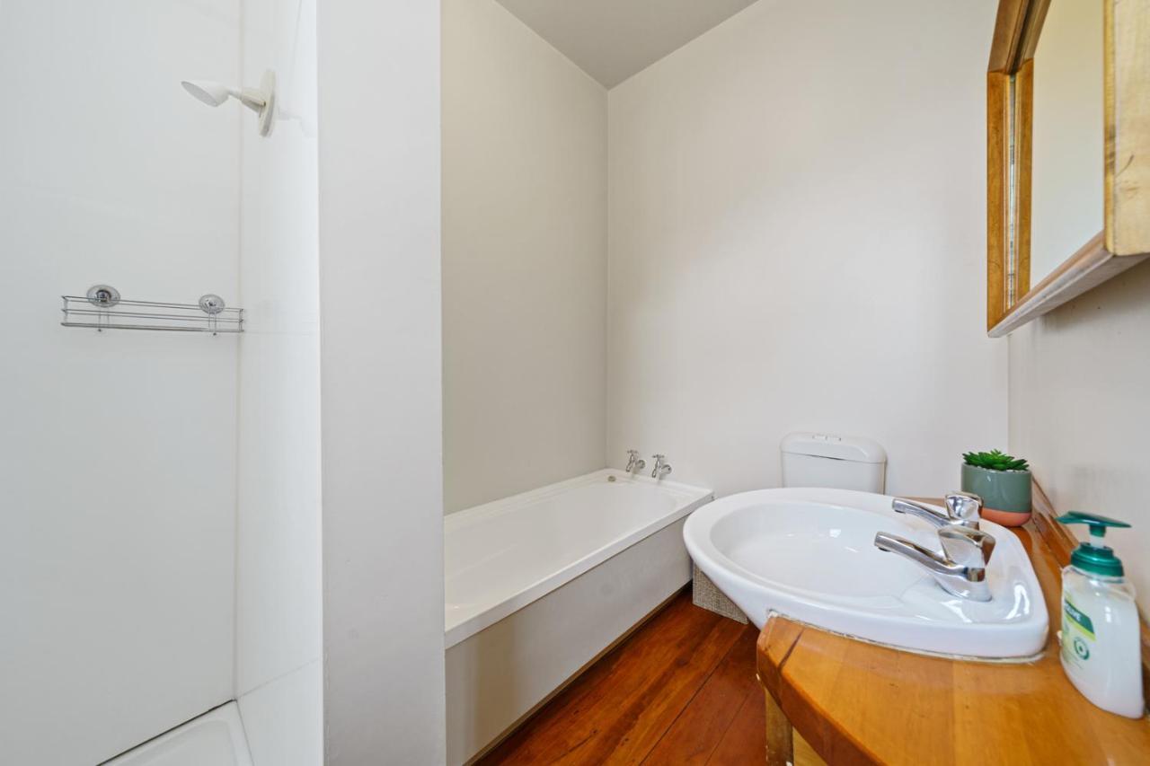 Pendreigh Cottage - Martinborough Holiday Home Dış mekan fotoğraf